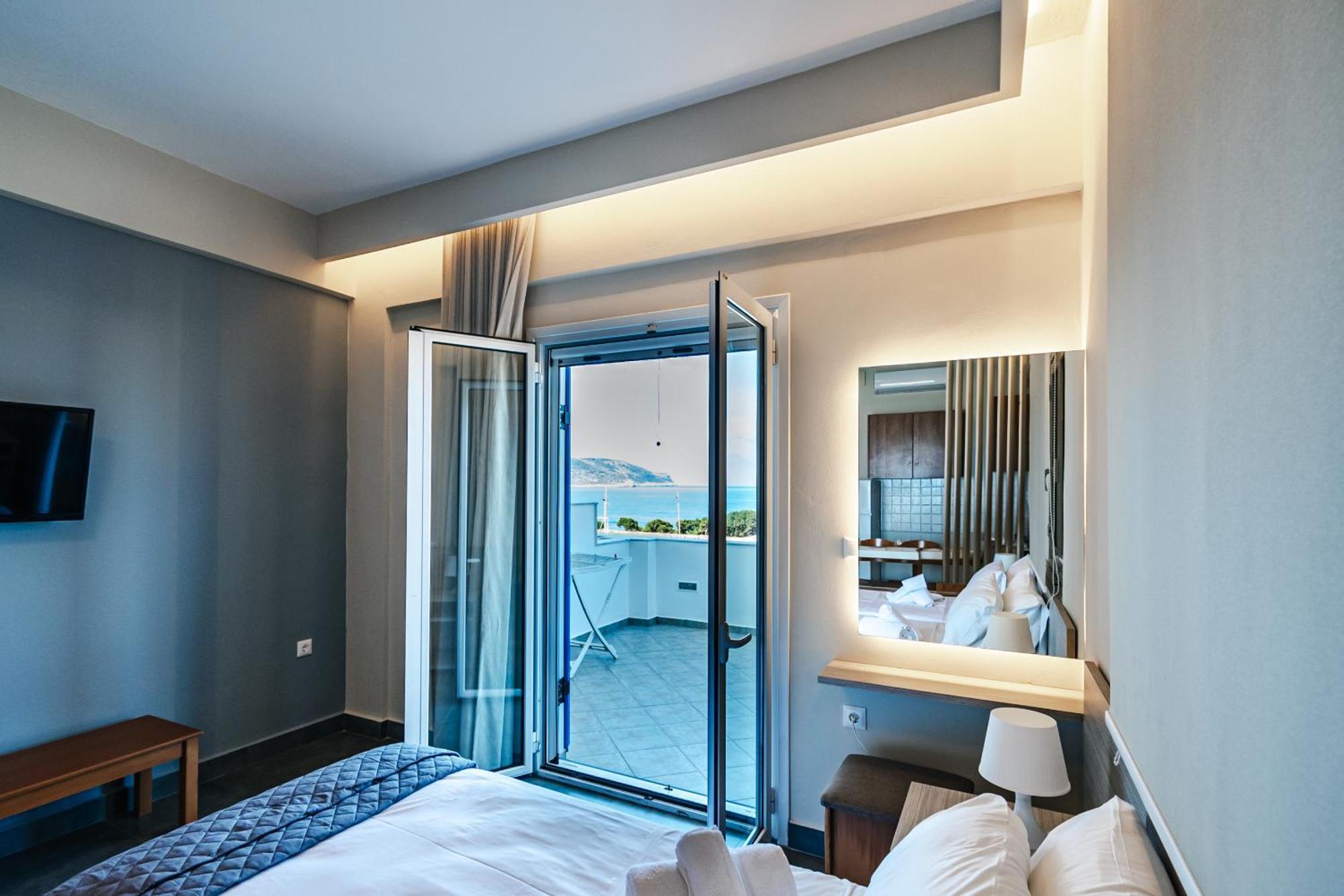 Mesogeios Hotel มาราโธโพลิส ภายนอก รูปภาพ