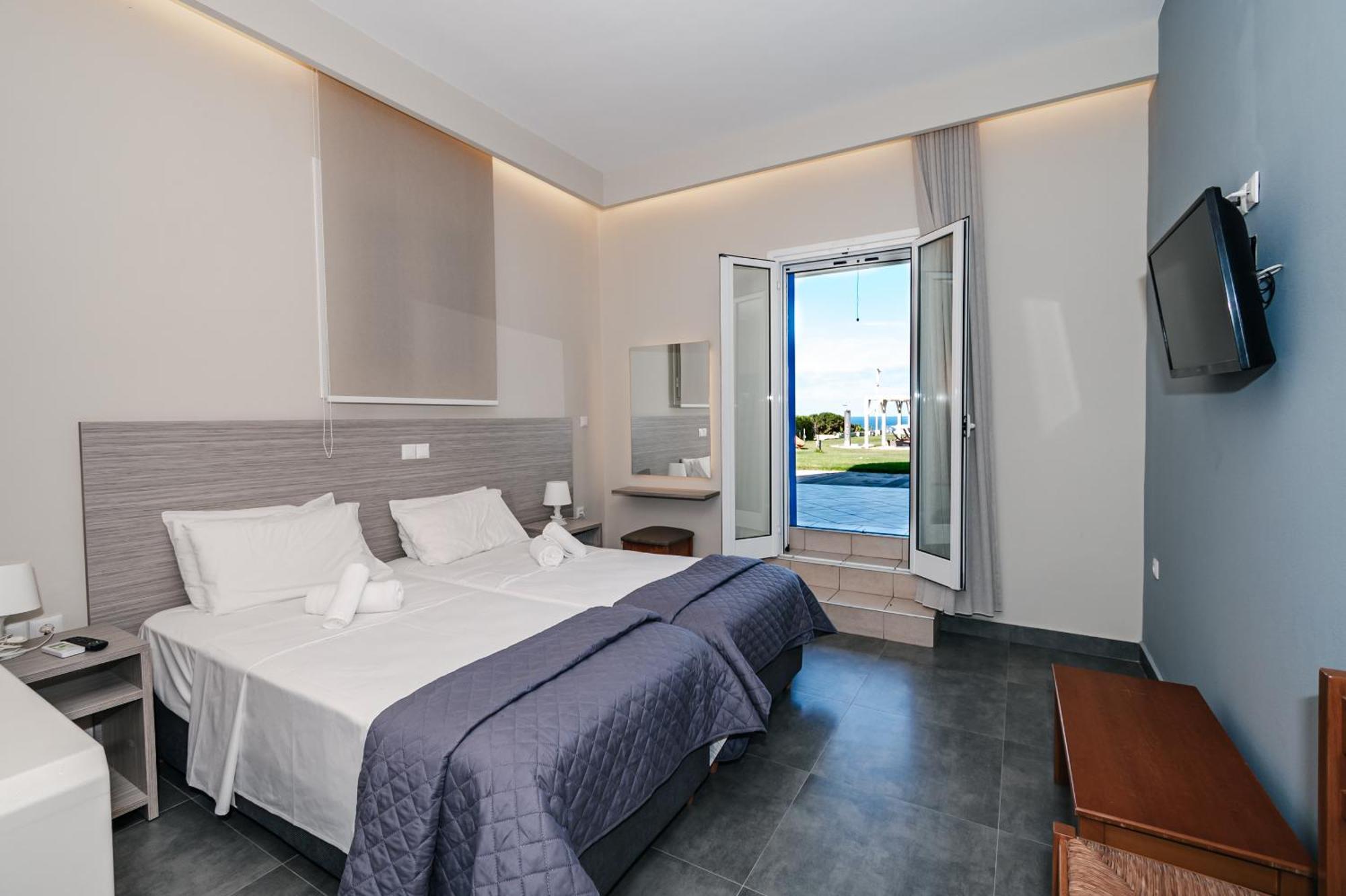 Mesogeios Hotel มาราโธโพลิส ภายนอก รูปภาพ